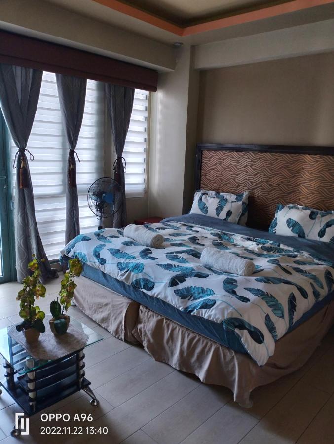 Pasay Condotel Near Resorts World & Airport Buitenkant foto